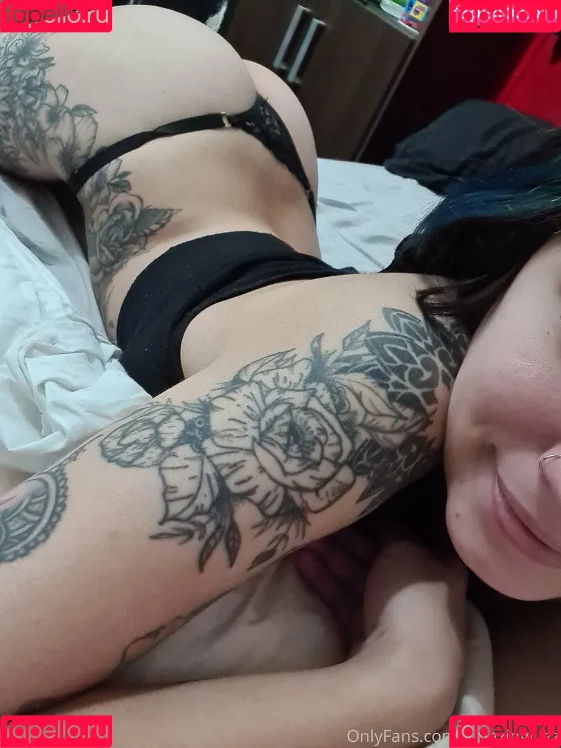 luzzchan Onlyfans Photo Gallery 