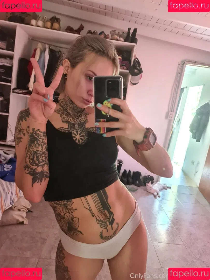 luzzchan Onlyfans Photo Gallery 