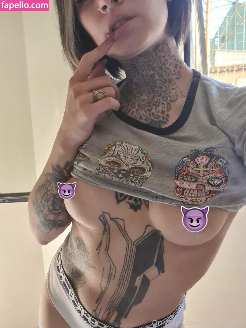 luzzchan Onlyfans Photo Gallery 