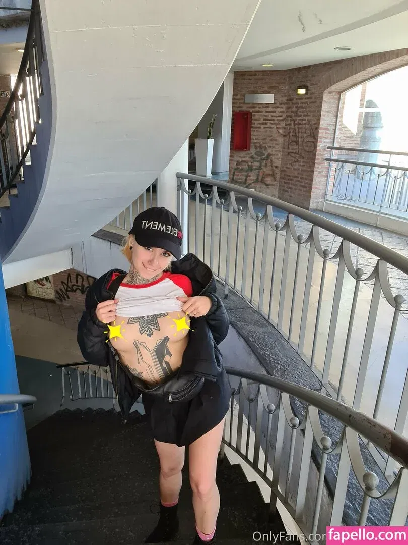 luzzchan Onlyfans Photo Gallery 