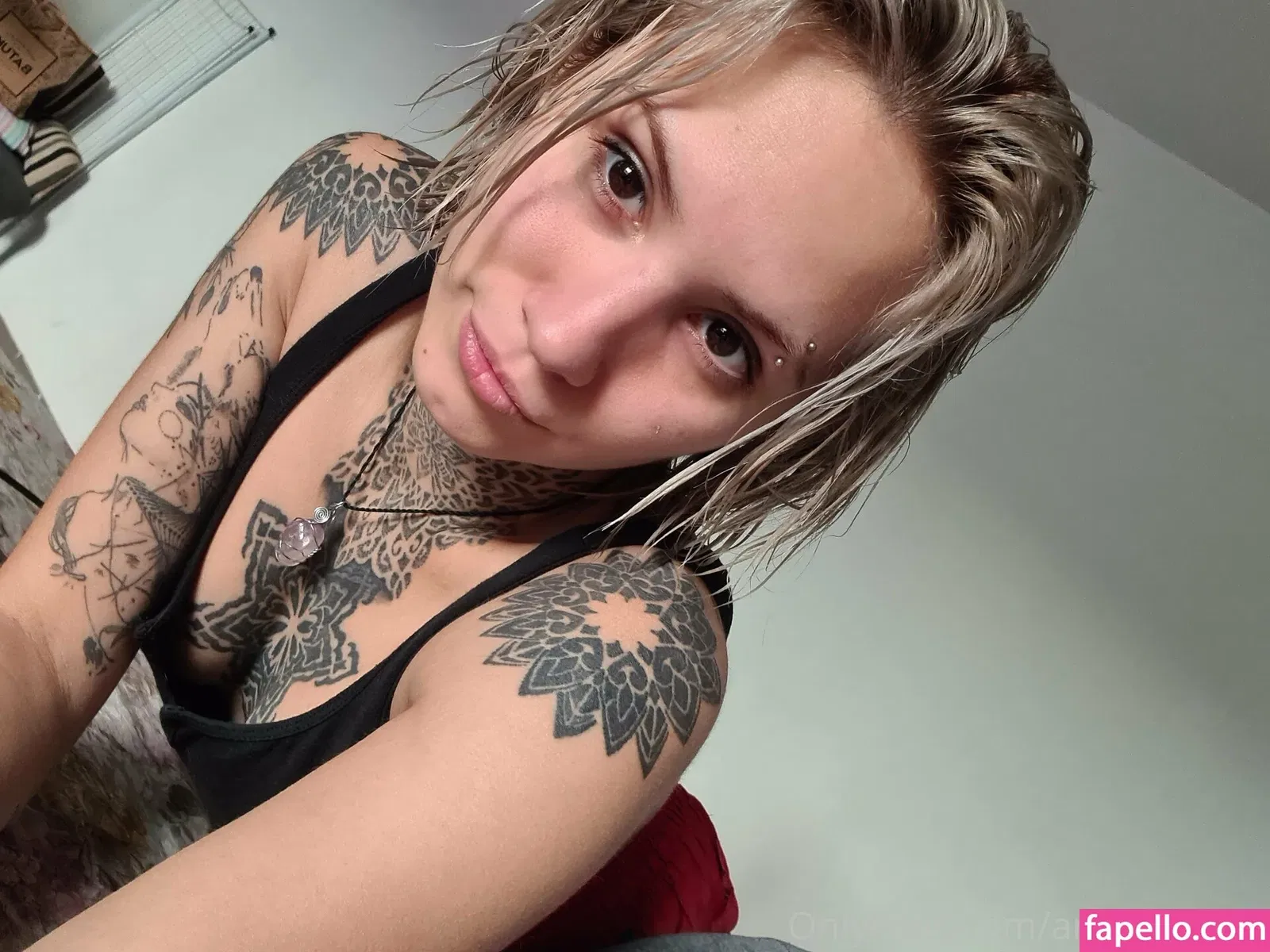 luzzchan Onlyfans Photo Gallery 