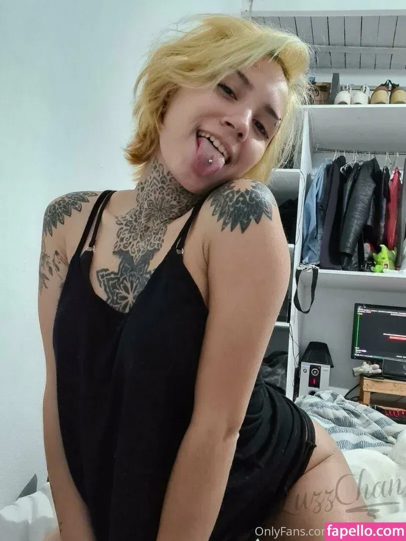 luzzchan Onlyfans Photo Gallery 