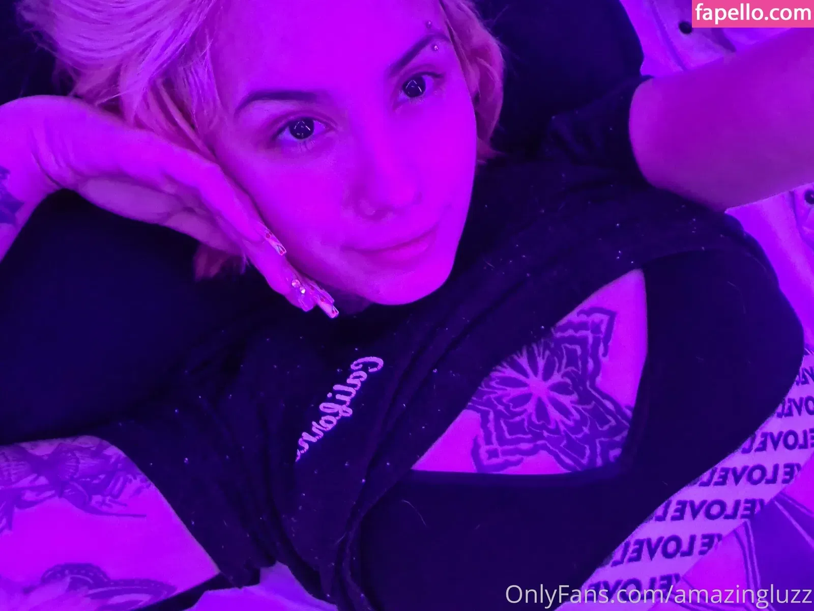 luzzchan Onlyfans Photo Gallery 