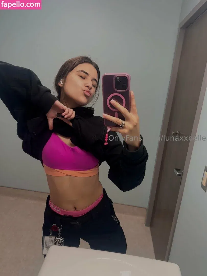 LunaxxBelle Onlyfans Photo Gallery 