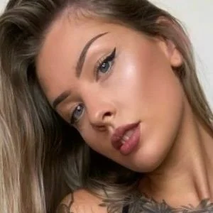 Poppy Moon Onlyfans Photo Gallery 