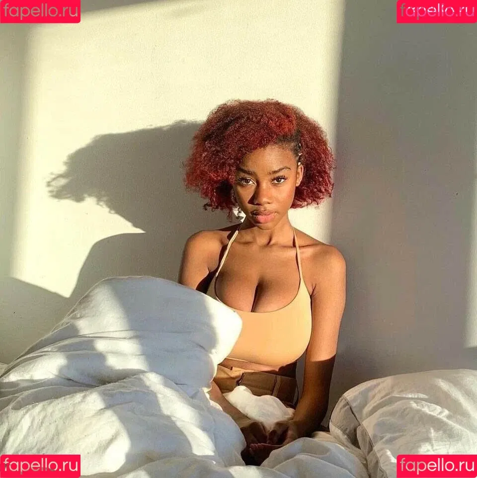 Webeecca / Onlyfans Photo Gallery 
