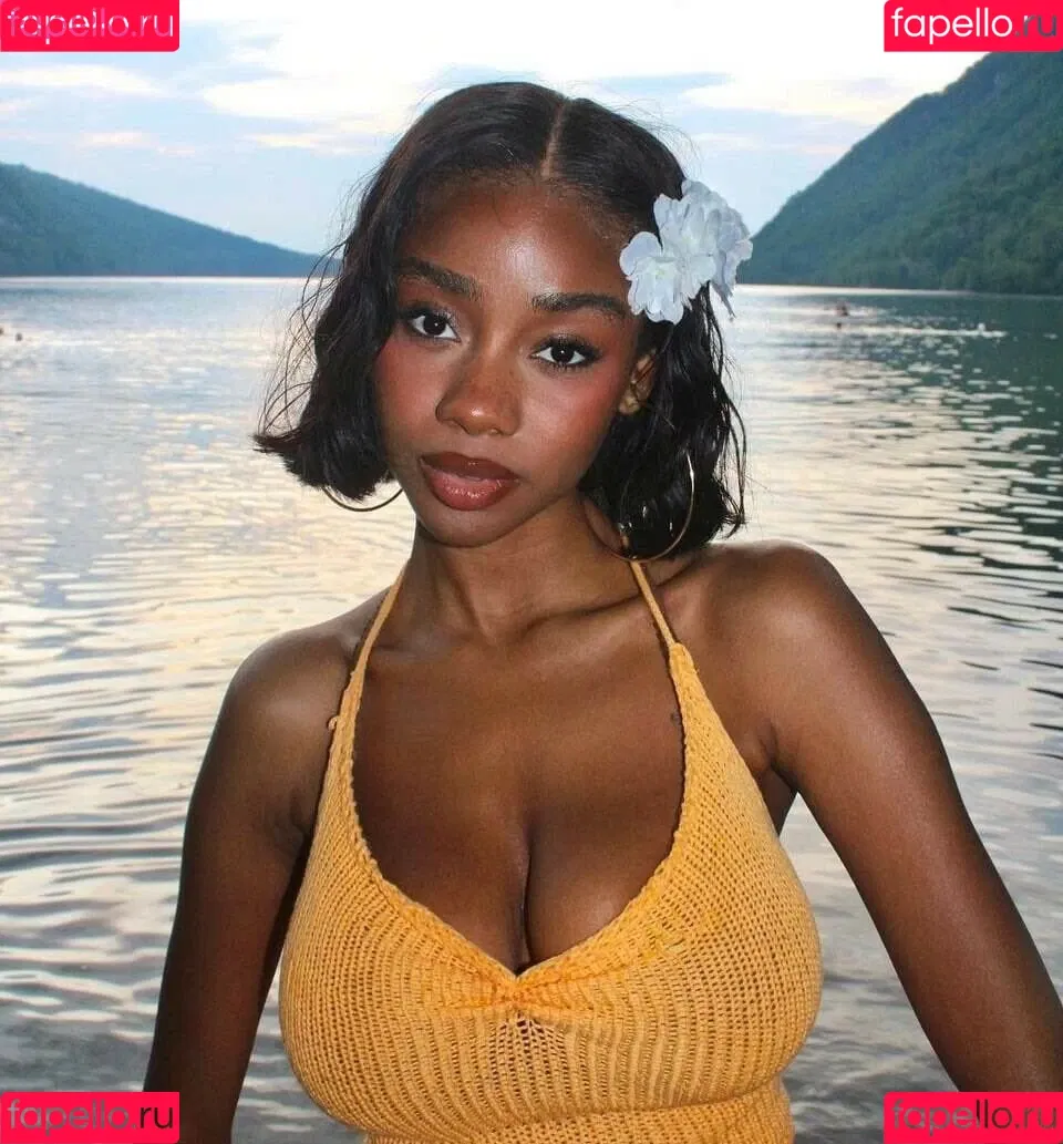 Webeecca / Onlyfans Photo Gallery 