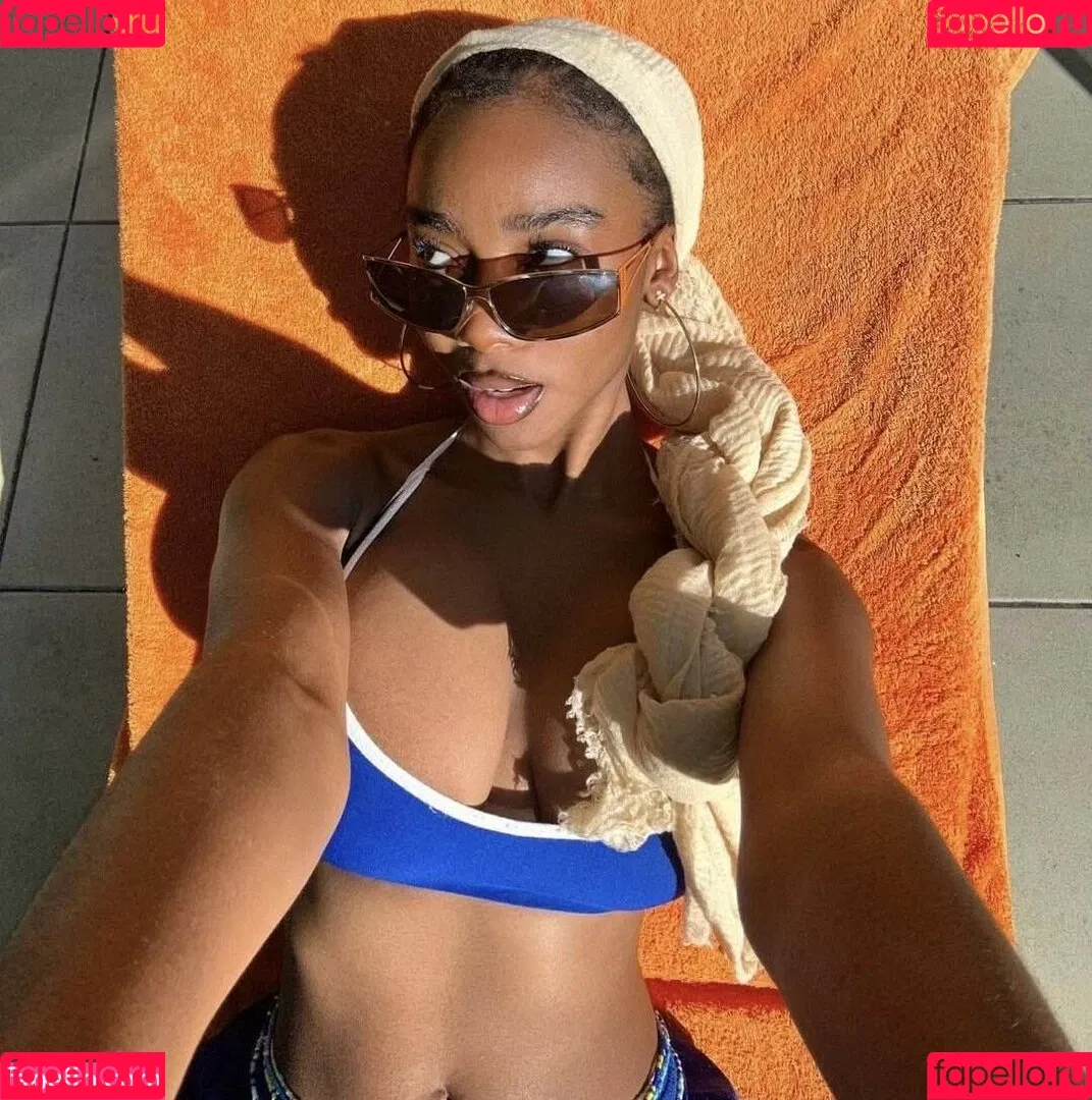 Webeecca / Onlyfans Photo Gallery 