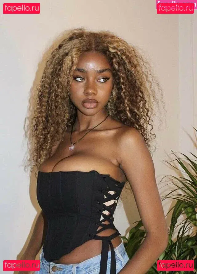 Webeecca / Onlyfans Photo Gallery 