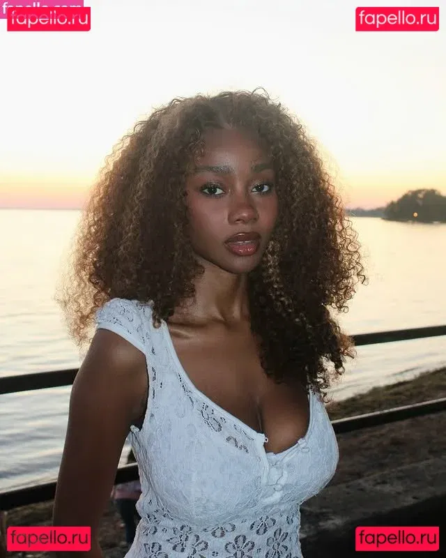 Webeecca / Onlyfans Photo Gallery 