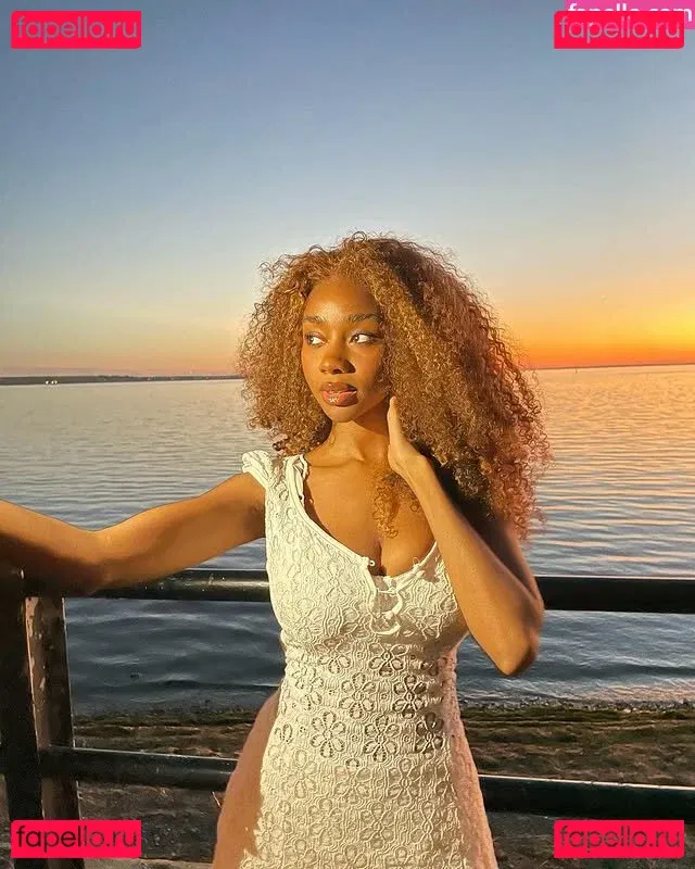 Webeecca / Onlyfans Photo Gallery 