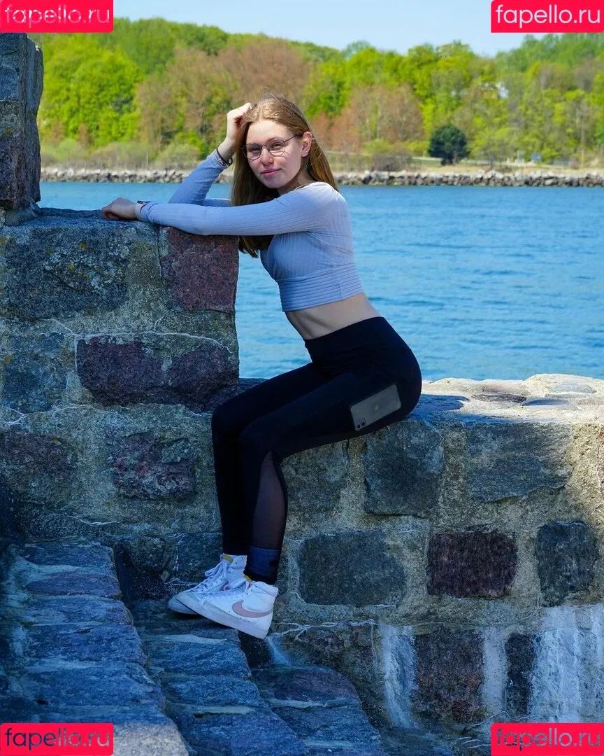 lxllx.se Onlyfans Photo Gallery 