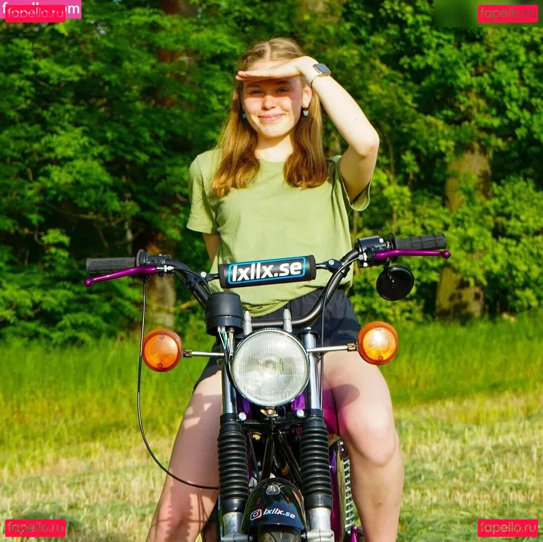 lxllx.se Onlyfans Photo Gallery 