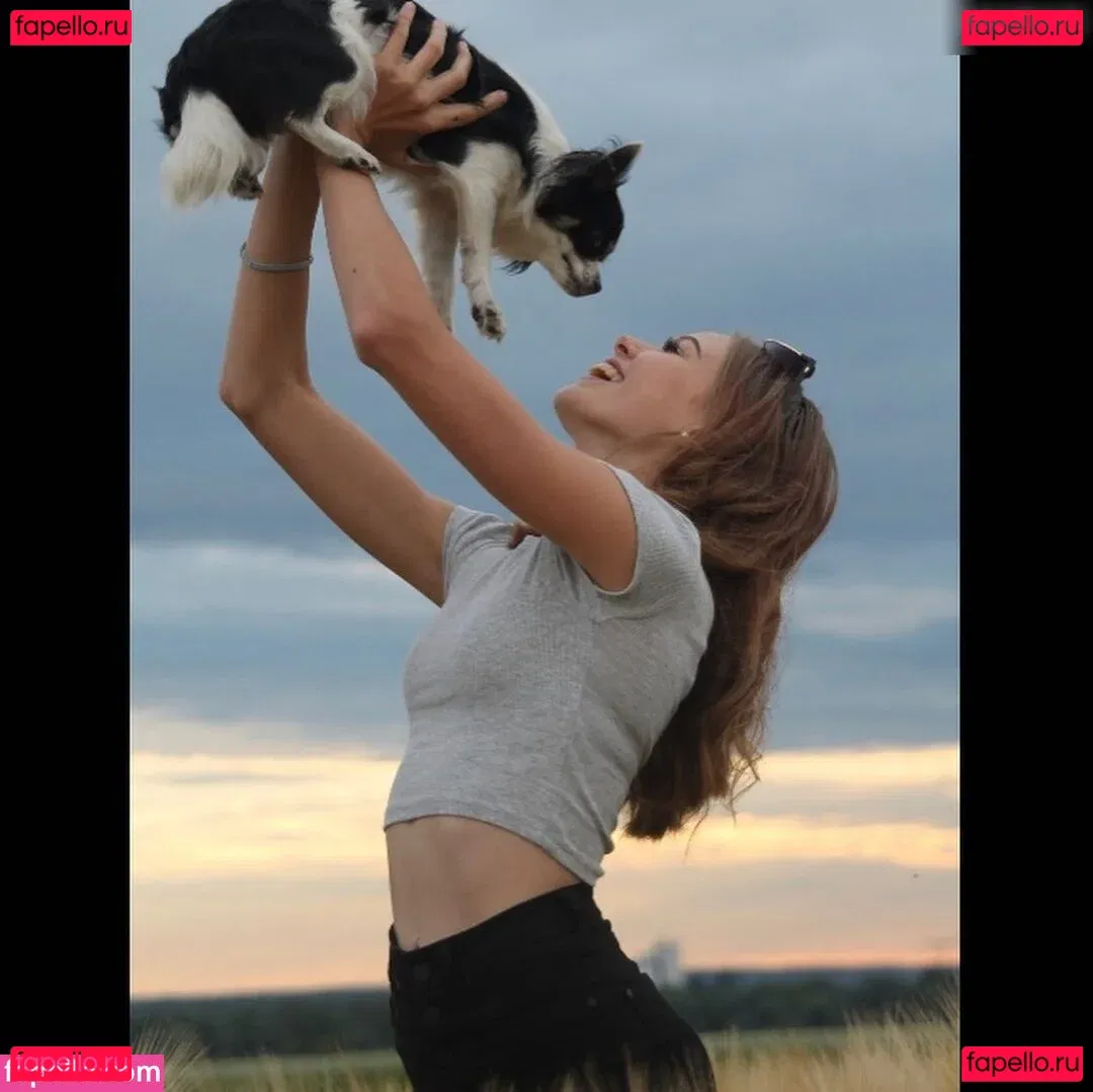 lxllx.se Onlyfans Photo Gallery 