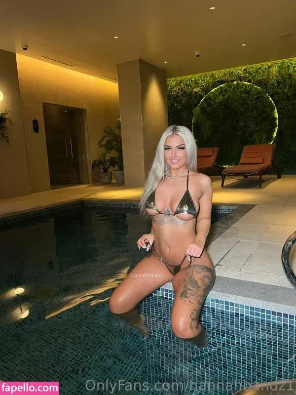 Hannah Band$ Onlyfans Photo Gallery 