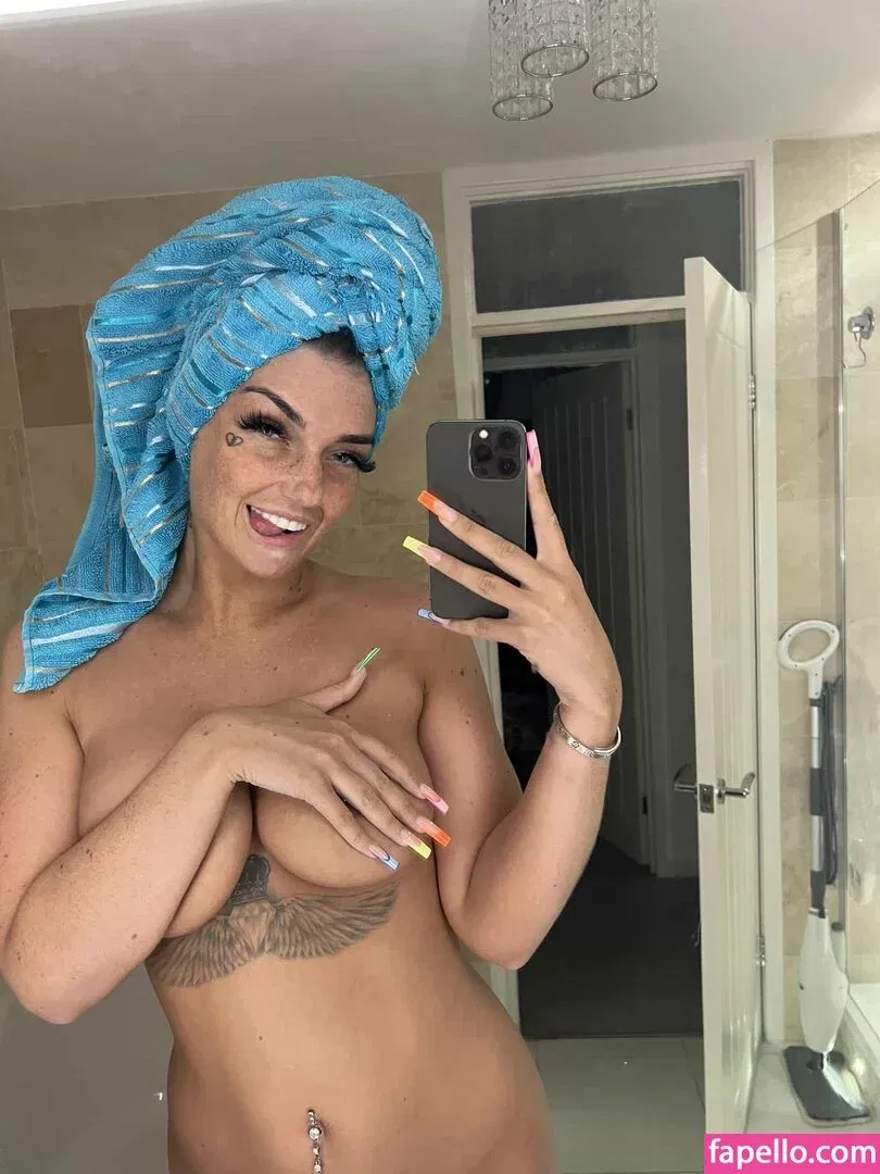 Hannah Band$ Onlyfans Photo Gallery 