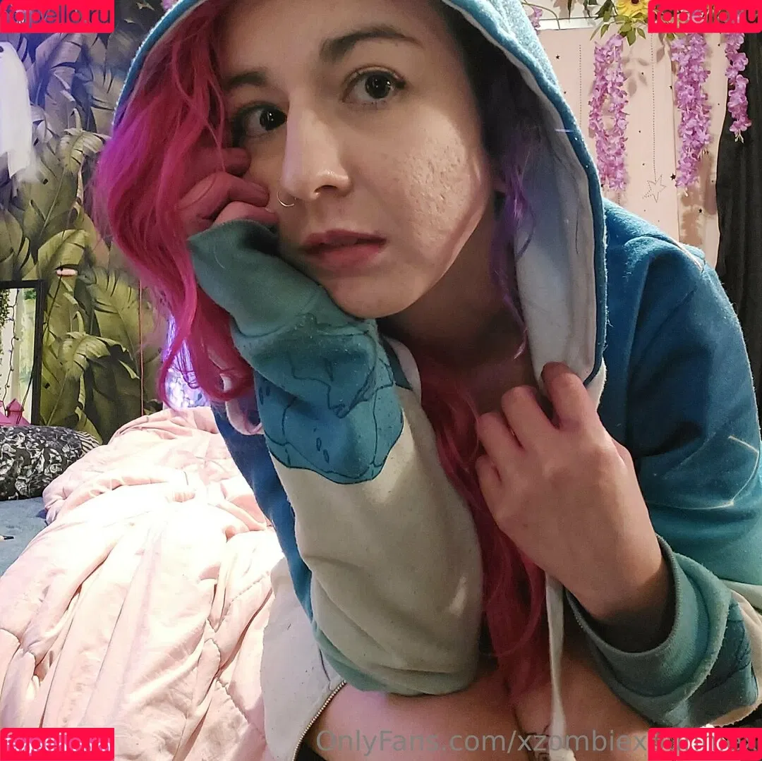 xzombiexbunniex Onlyfans Photo Gallery 