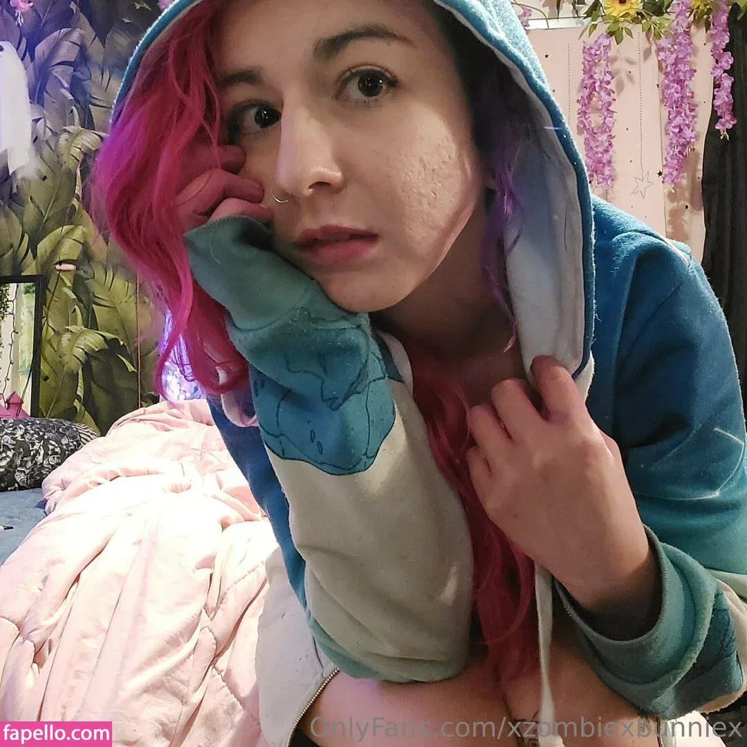 xzombiexbunniex Onlyfans Photo Gallery 