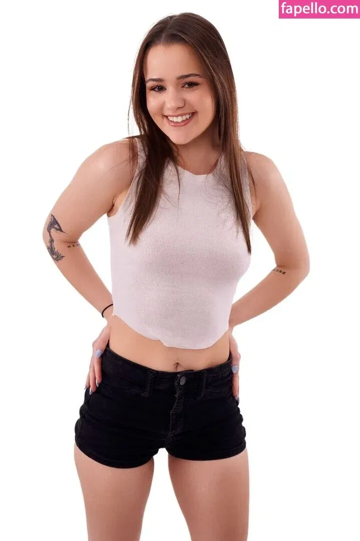 Trinity Olsen Onlyfans Photo Gallery 