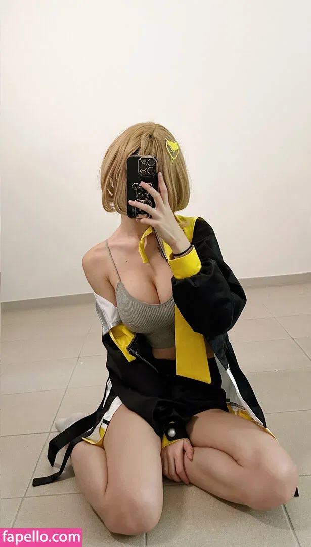 B698008 Onlyfans Photo Gallery 