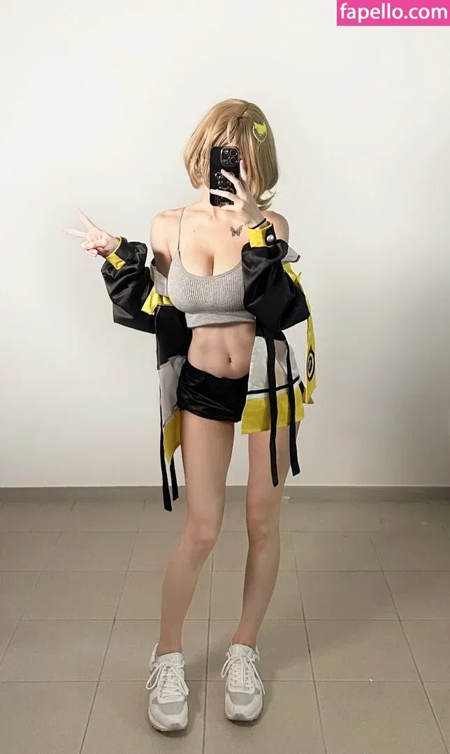 B698008 Onlyfans Photo Gallery 