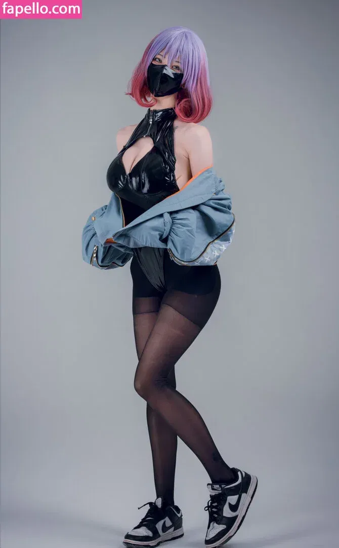 B698008 Onlyfans Photo Gallery 