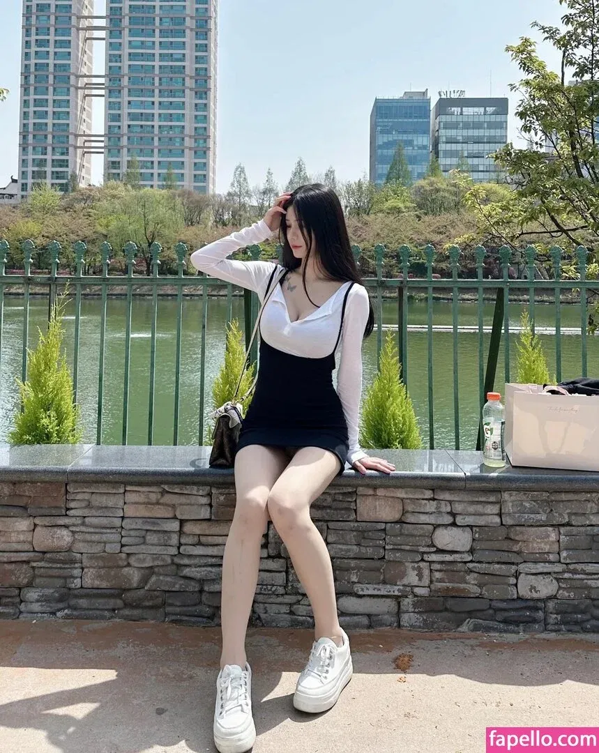 B698008 Onlyfans Photo Gallery 