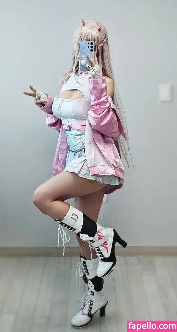 B698008 Onlyfans Photo Gallery 