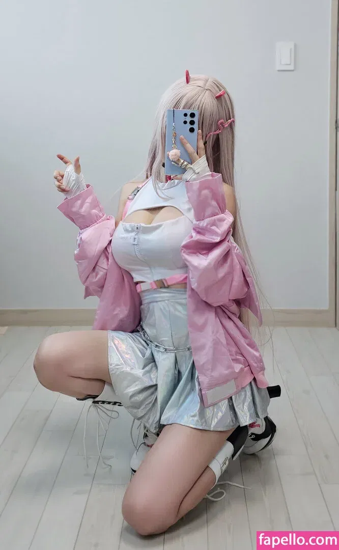 B698008 Onlyfans Photo Gallery 