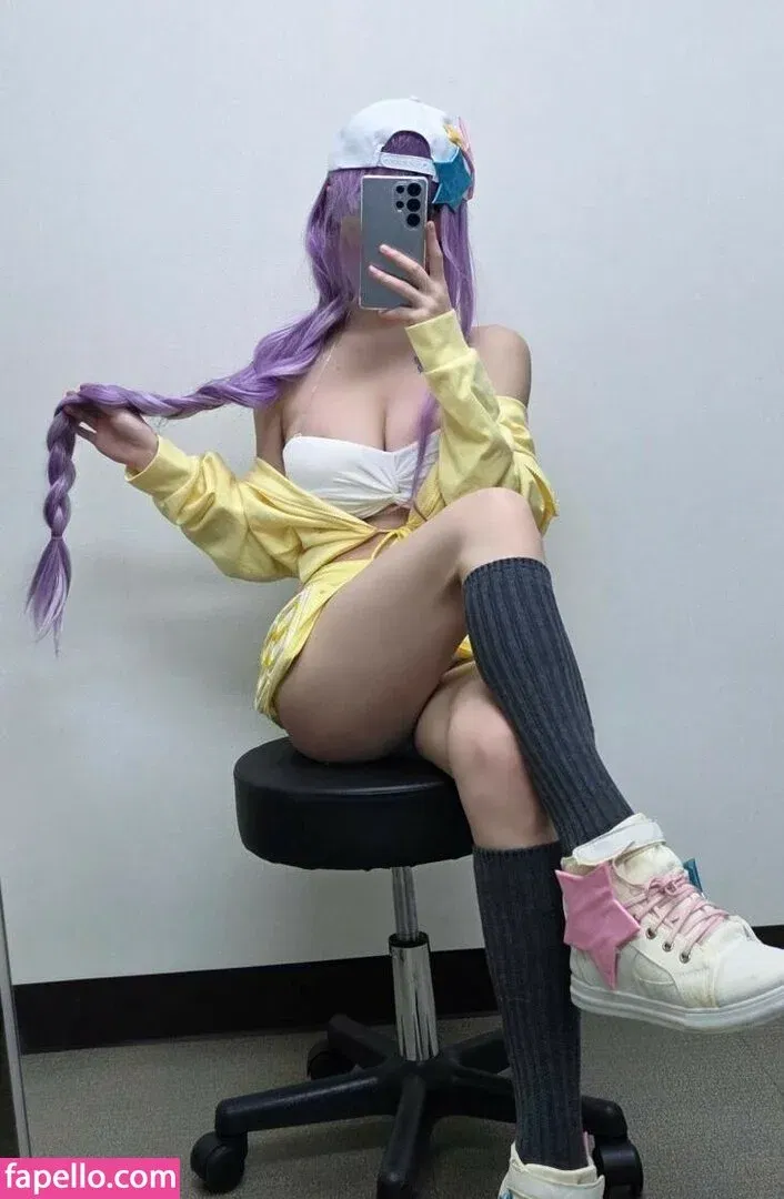 B698008 Onlyfans Photo Gallery 