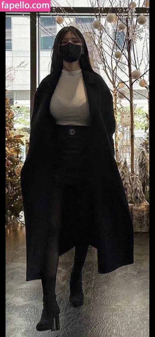 B698008 Onlyfans Photo Gallery 