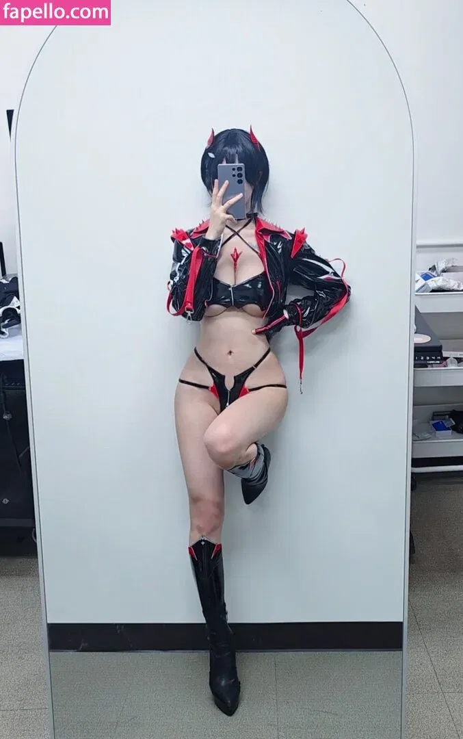 B698008 Onlyfans Photo Gallery 