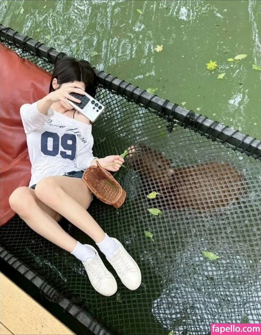 B698008 Onlyfans Photo Gallery 