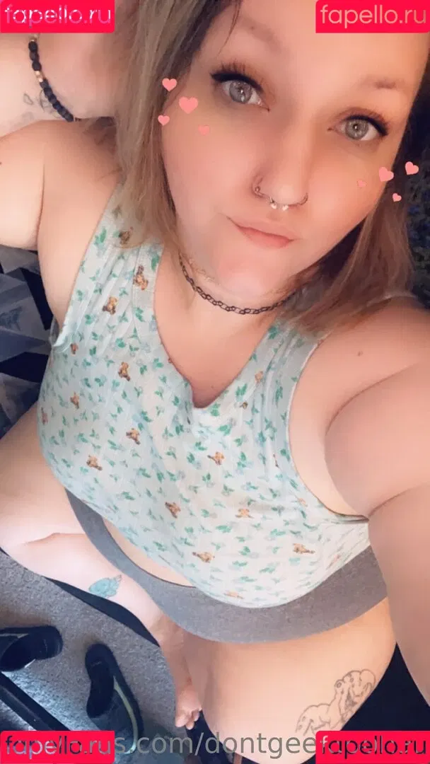dontgeektoohard Onlyfans Photo Gallery 