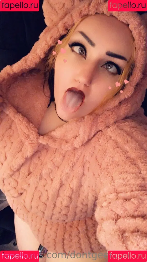 dontgeektoohard Onlyfans Photo Gallery 