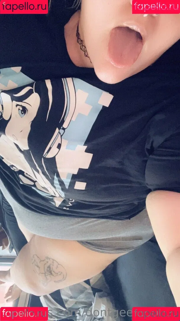 dontgeektoohard Onlyfans Photo Gallery 