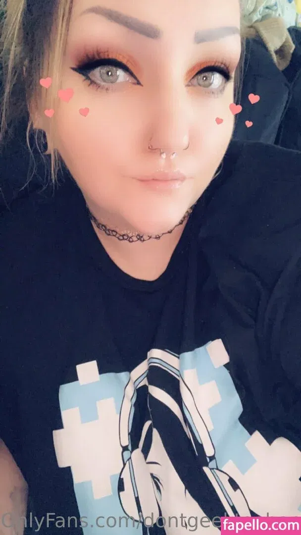 dontgeektoohard Onlyfans Photo Gallery 