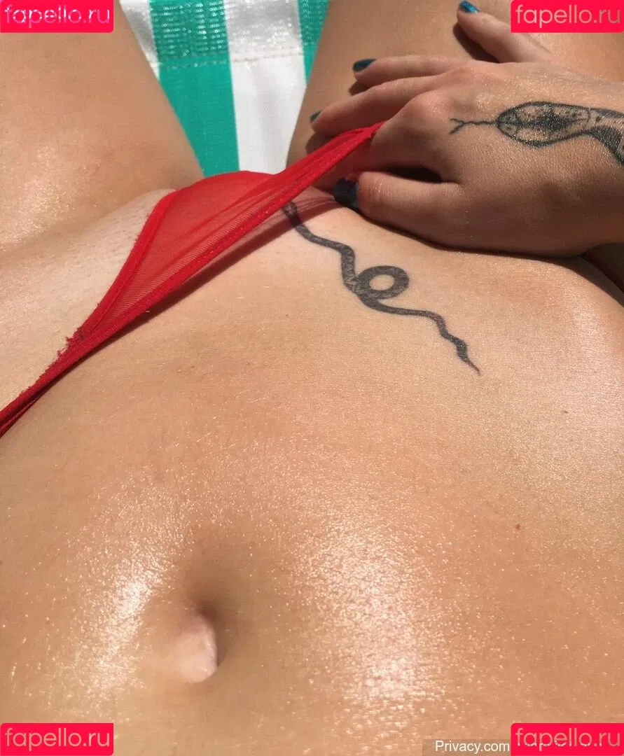 Yanae Onlyfans Photo Gallery 