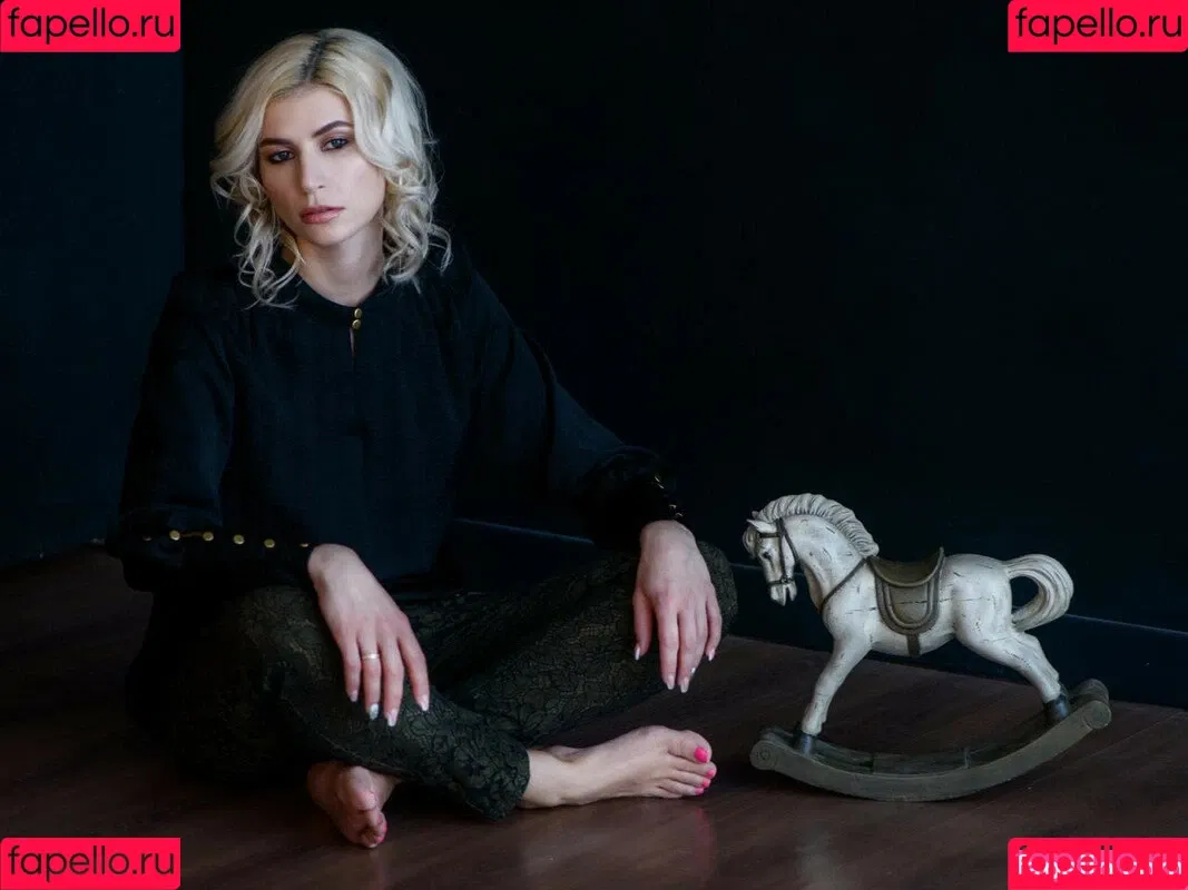 Eliza Moon Onlyfans Photo Gallery 