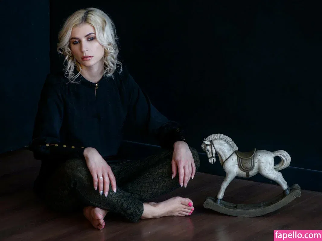 Eliza Moon Onlyfans Photo Gallery 