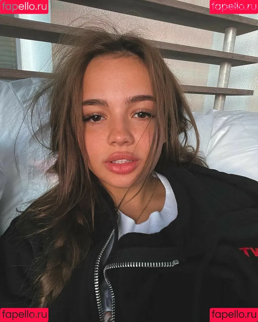 Valya Karnaval Onlyfans Photo Gallery 
