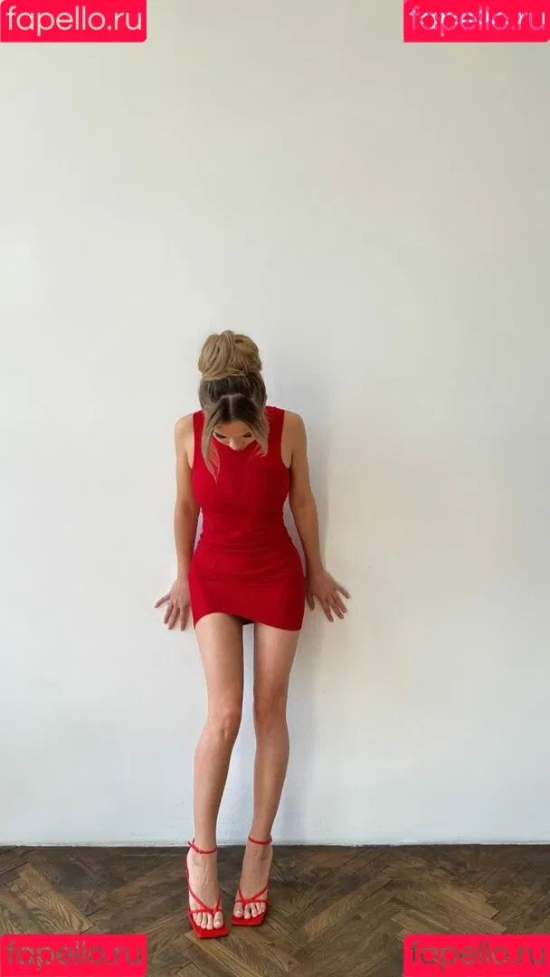 Valya Karnaval Onlyfans Photo Gallery 