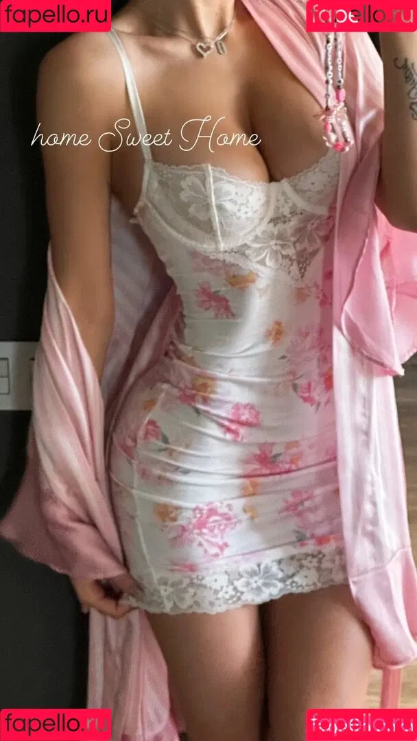 Valya Karnaval Onlyfans Photo Gallery 