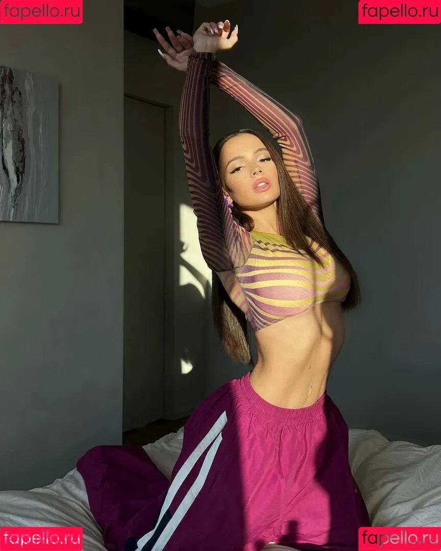 Valya Karnaval Onlyfans Photo Gallery 