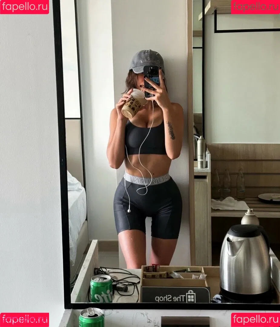 Valya Karnaval Onlyfans Photo Gallery 