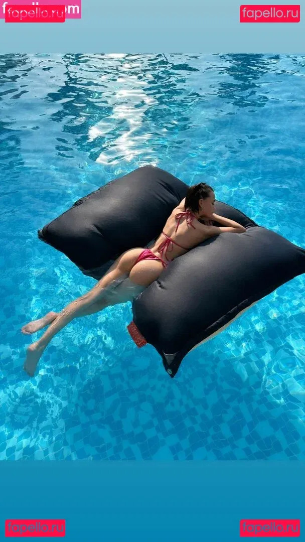 Valya Karnaval Onlyfans Photo Gallery 