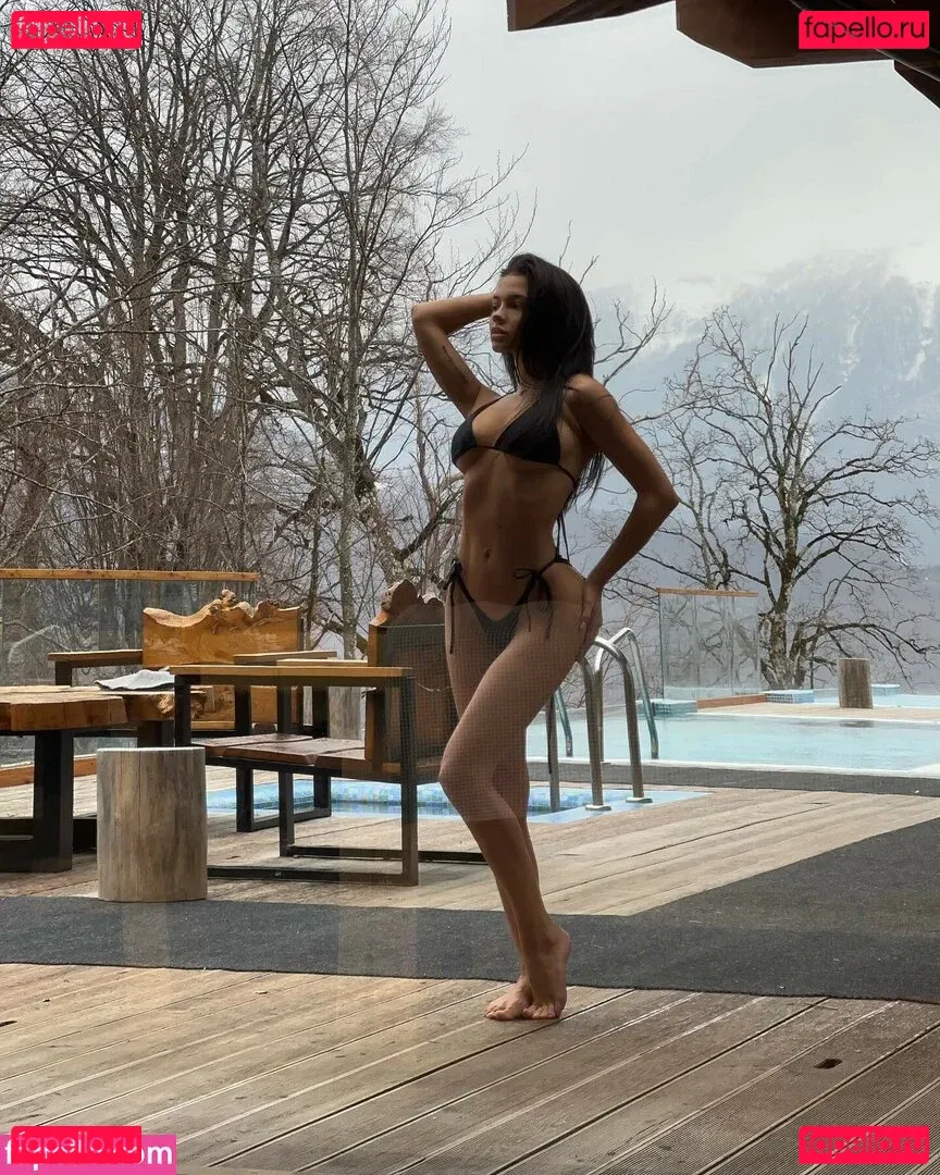 Valya Karnaval Onlyfans Photo Gallery 