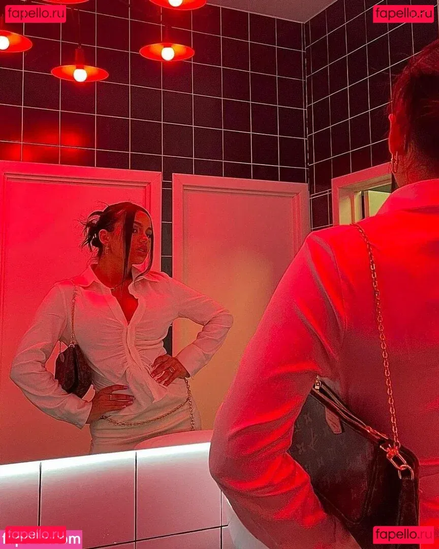 Valya Karnaval Onlyfans Photo Gallery 