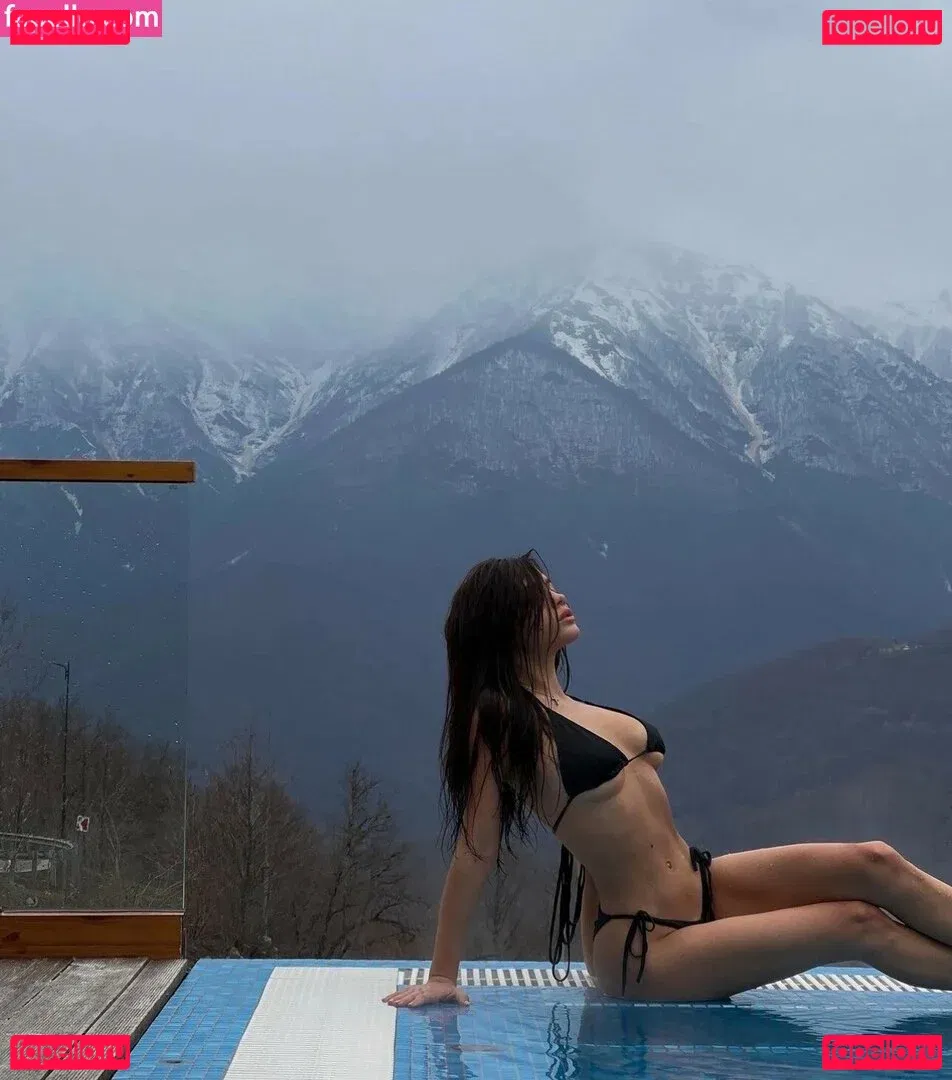 Valya Karnaval Onlyfans Photo Gallery 