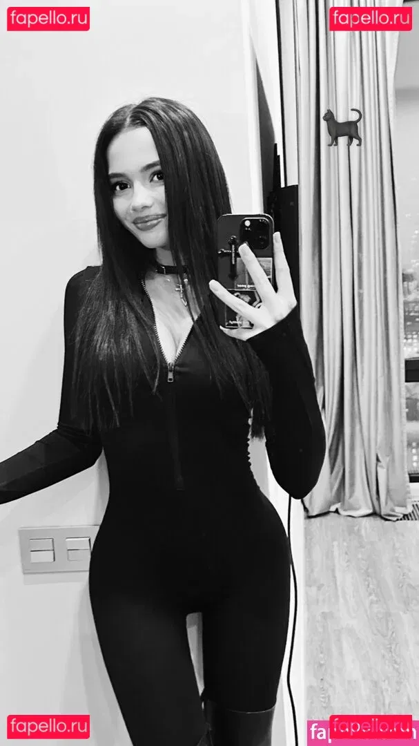 Valya Karnaval Onlyfans Photo Gallery 